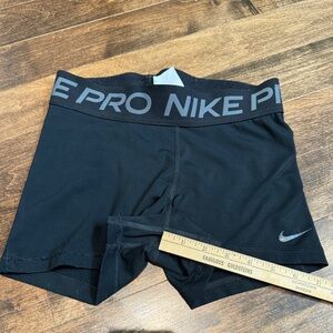 Nike pro size small women’s shorts